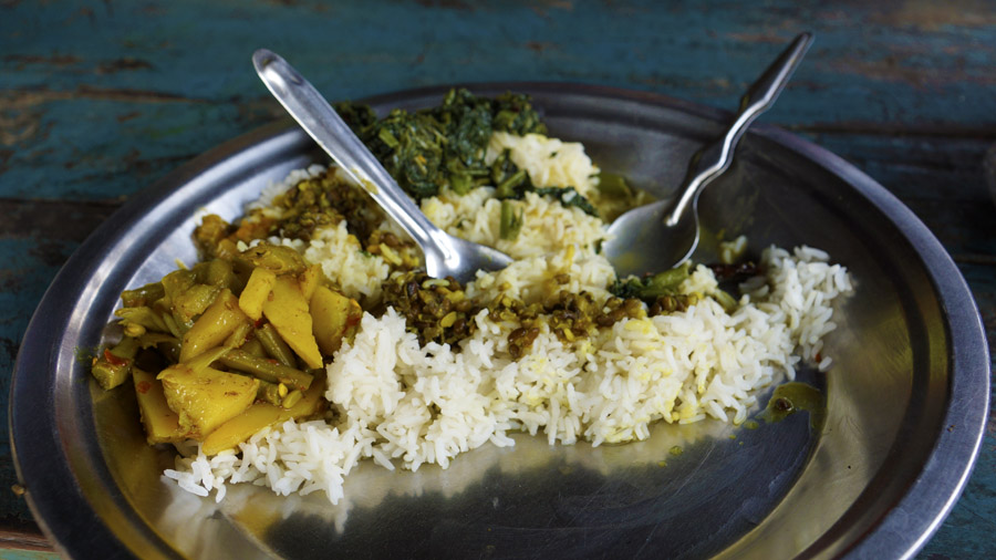 Dhal Bhat Nepalese food